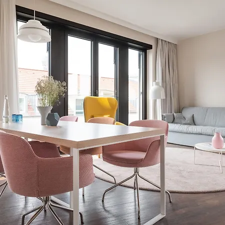 Numa Nook Aparthotel 4*